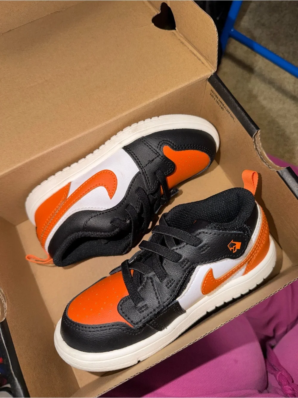 Nike Kids Black, Orange & White Low-Top Sneakers